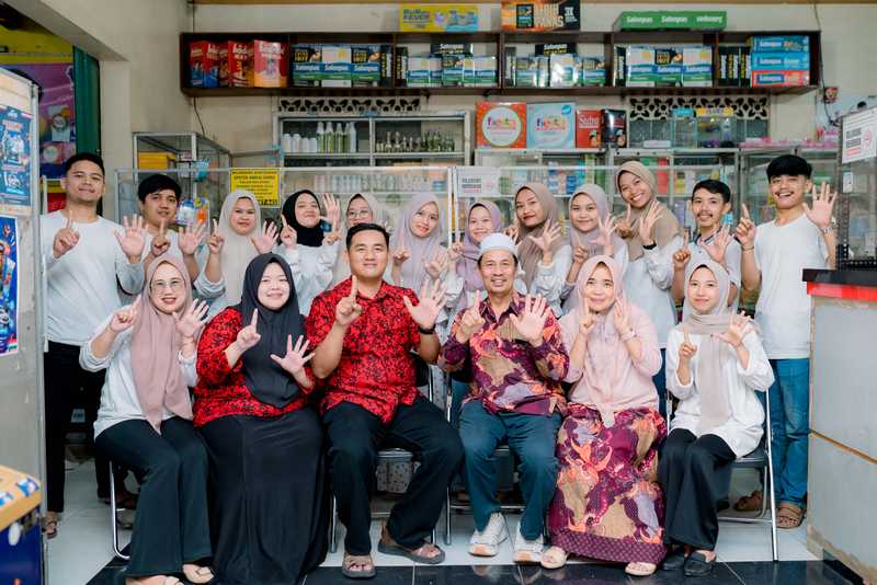 Apotek Annisa Karapyak